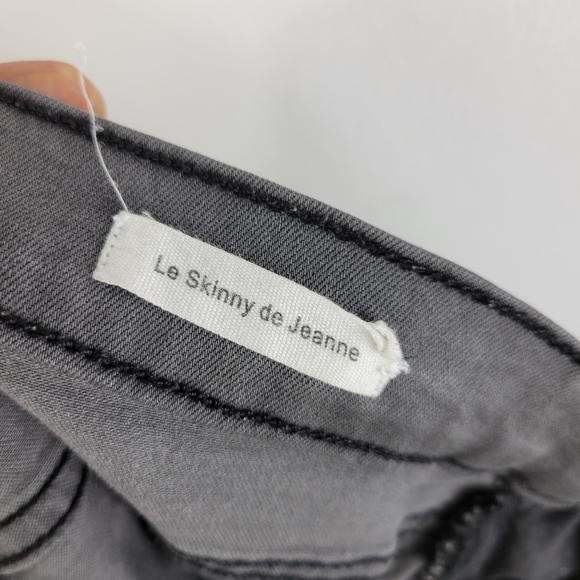 Frame Le Skinny De Jeanne Distressed Mid Rise Jean - Picture 10 of 11